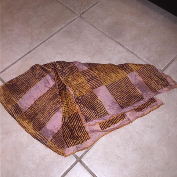 Scarf - Picture 5 of 5